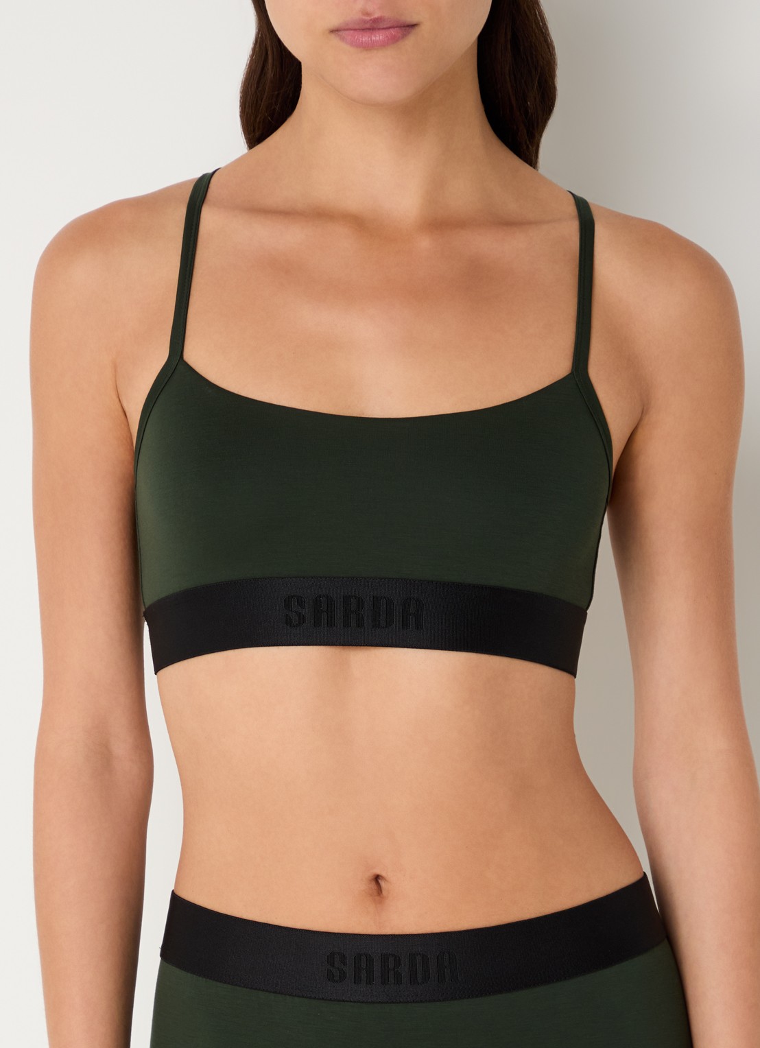 Sarda Eliza bralette met logoband - detail legergroen