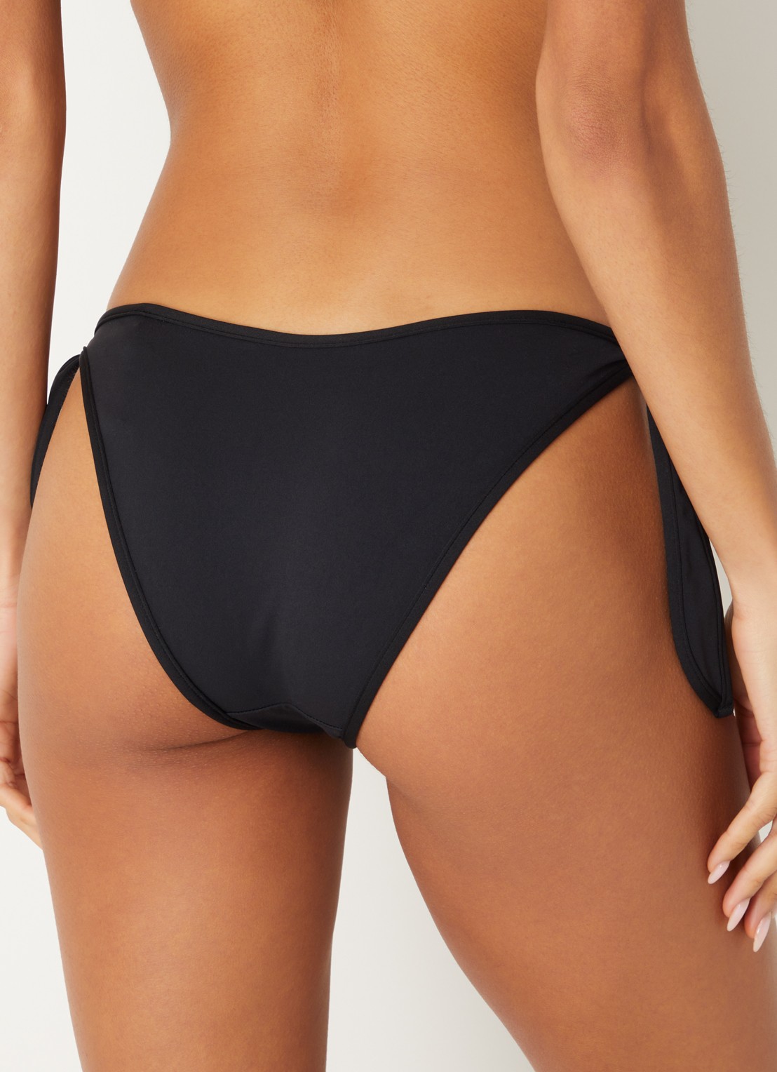Sarda Sha bikinislip met geknoopt detail - achterkant zwart