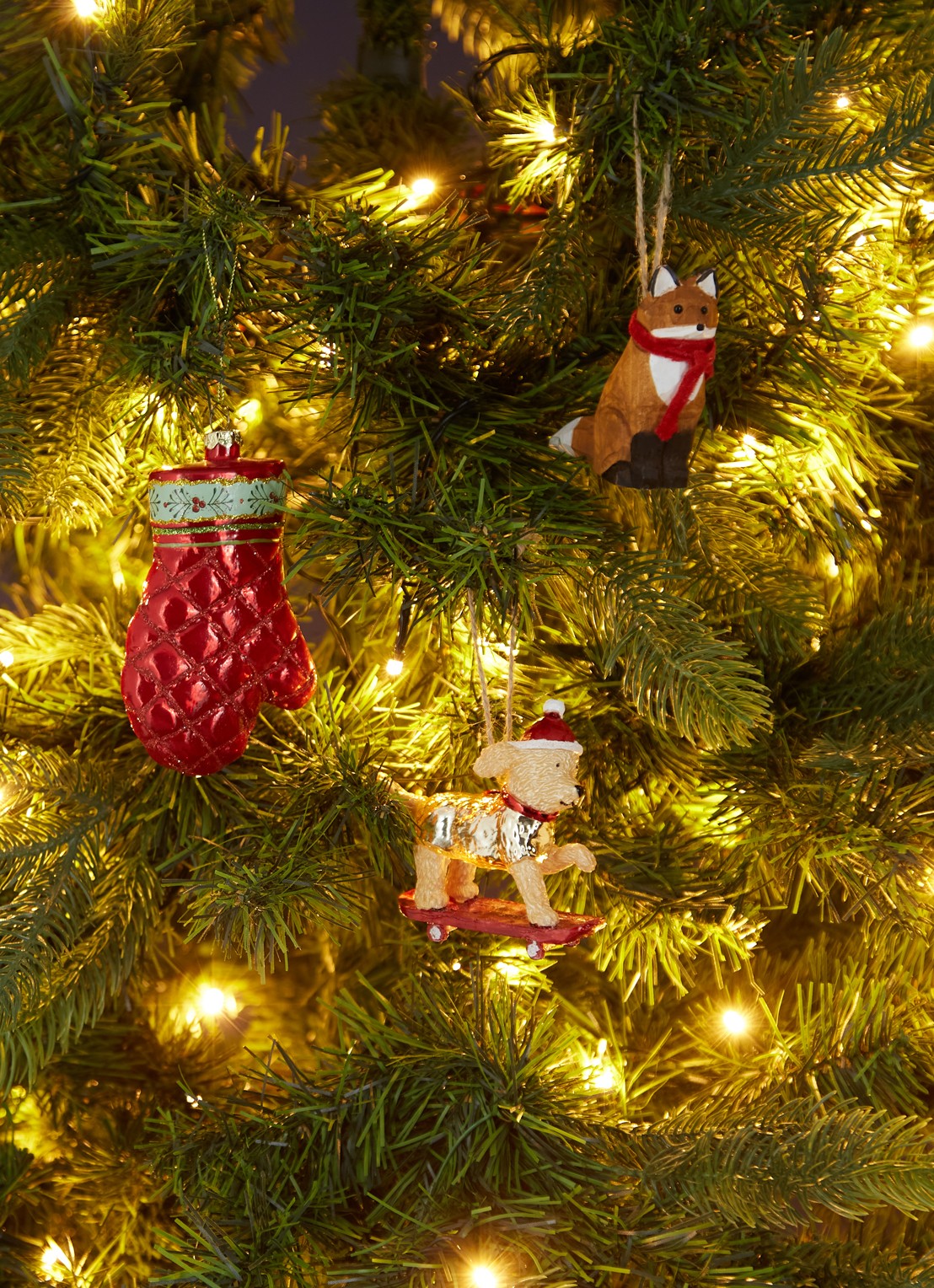 Sass & Belle Skateboarding Cockapoo Shaped Bauble 8,8 cm - voorkant 3 multicolor