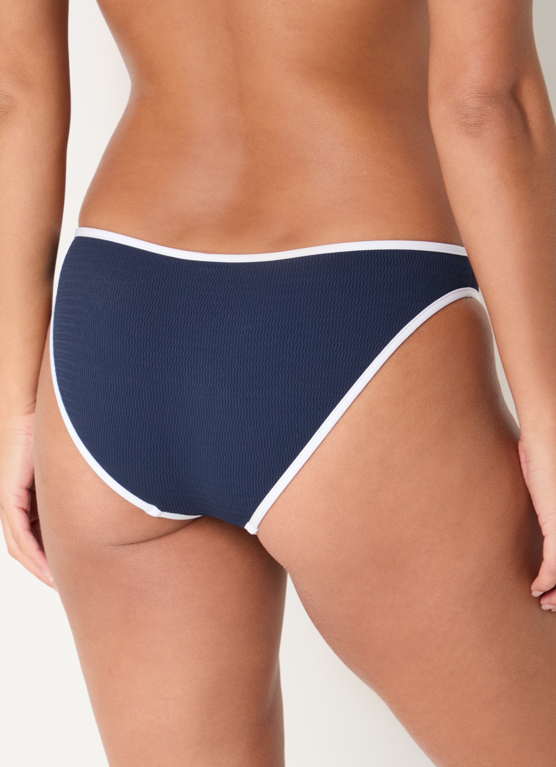 Seafolly Bikinislip met structuur - achterkant 5 donkerblauw