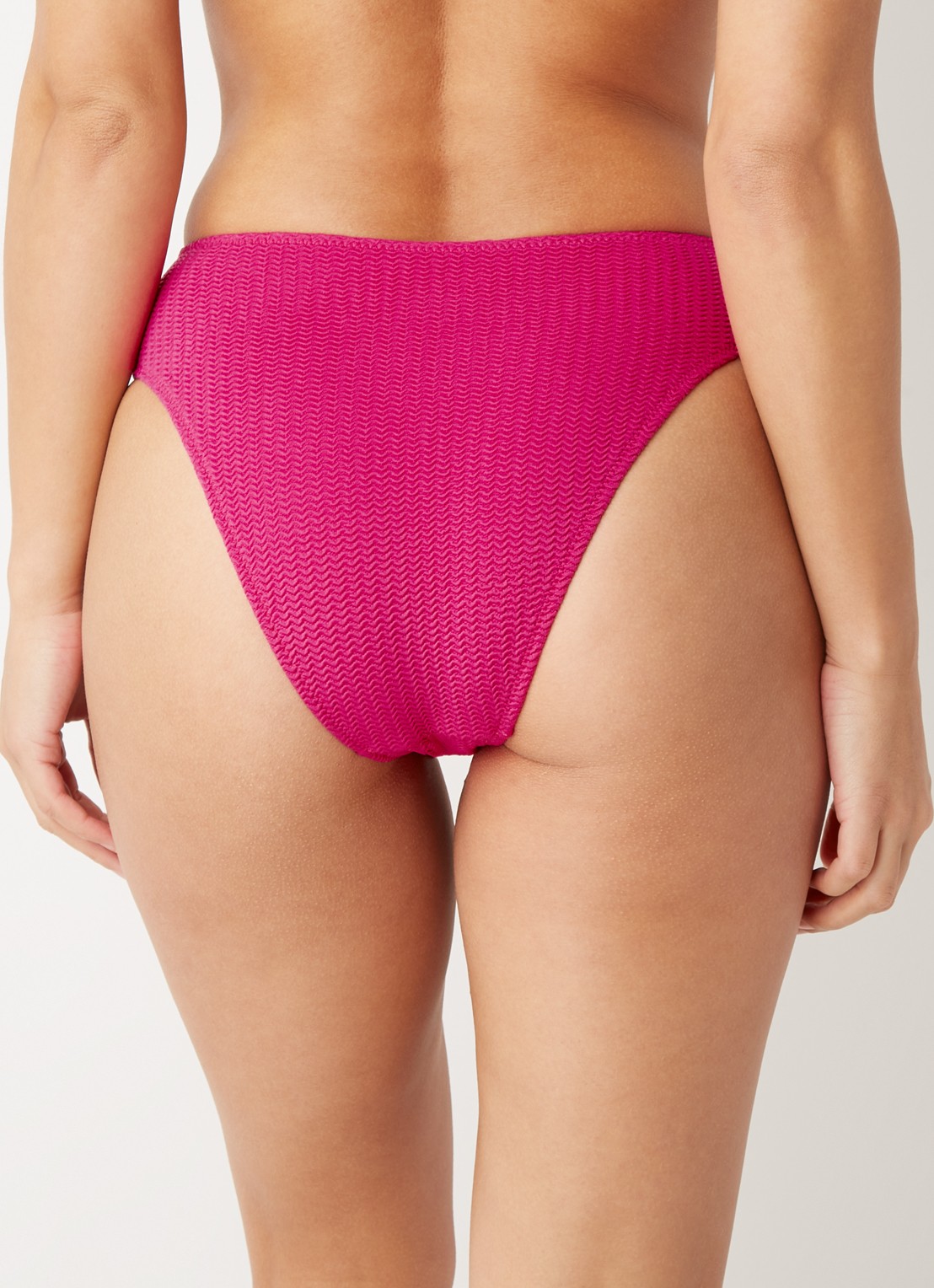 Seafolly Sea Dive high waisted brazilian bikinislip met structuur - achterkant 3 fuchsia