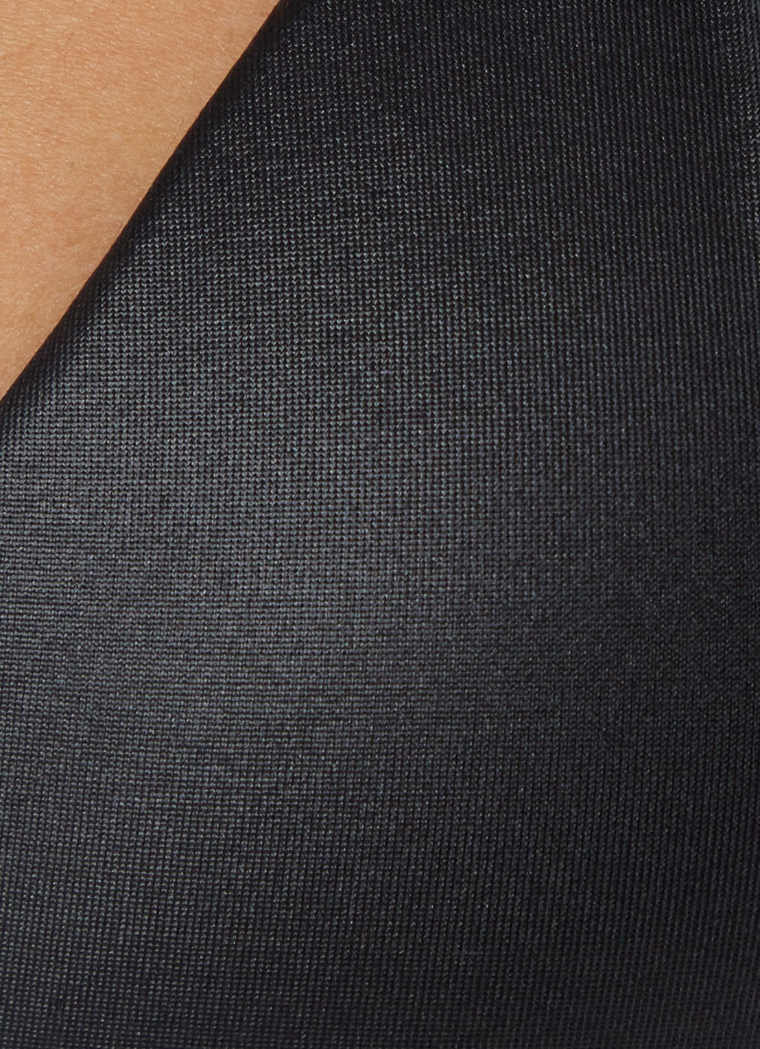 Seafolly Soleil bikinitop met glanzende finish - detail 2 zwart
