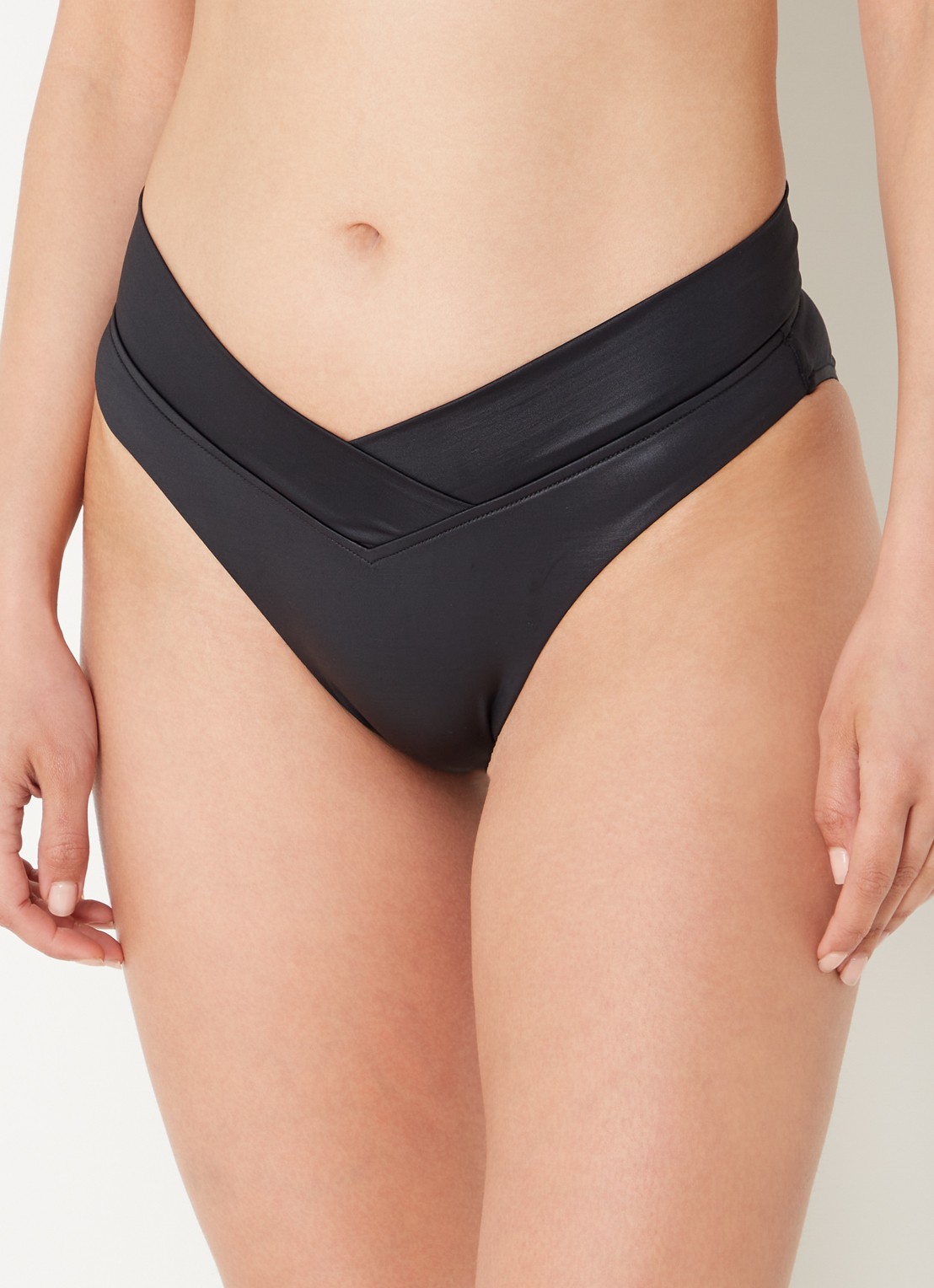 Seafolly Soleil tanga bikinislip met glanzende finish - detail 4 zwart