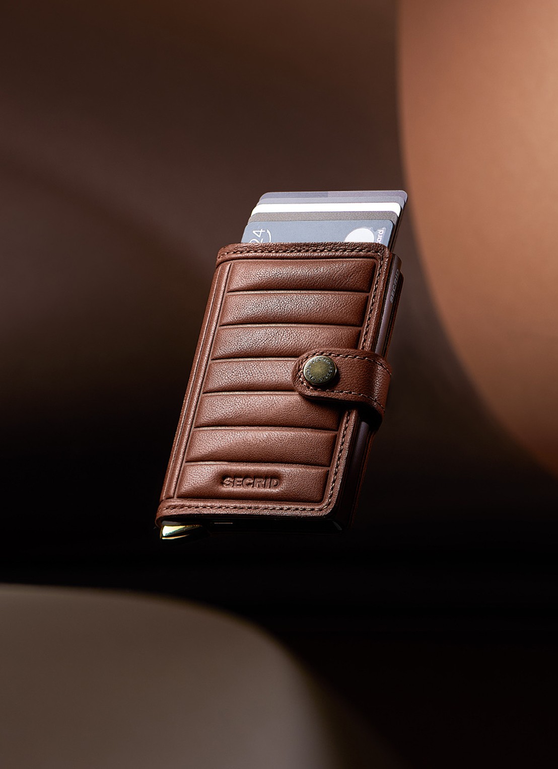 Secrid Miniwallet+ pasjeshouder van leer - detail 4 kastanjebruin