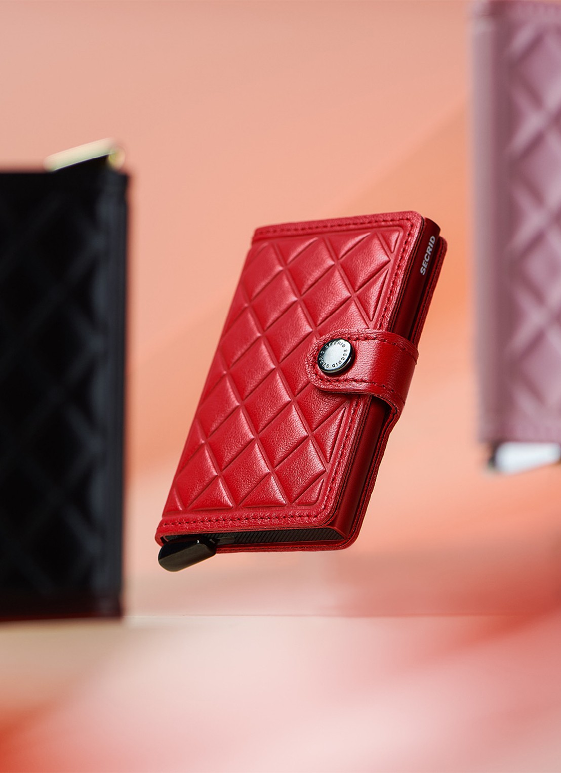 Secrid Miniwallet+ pasjeshouder van leer - detail 7 rood