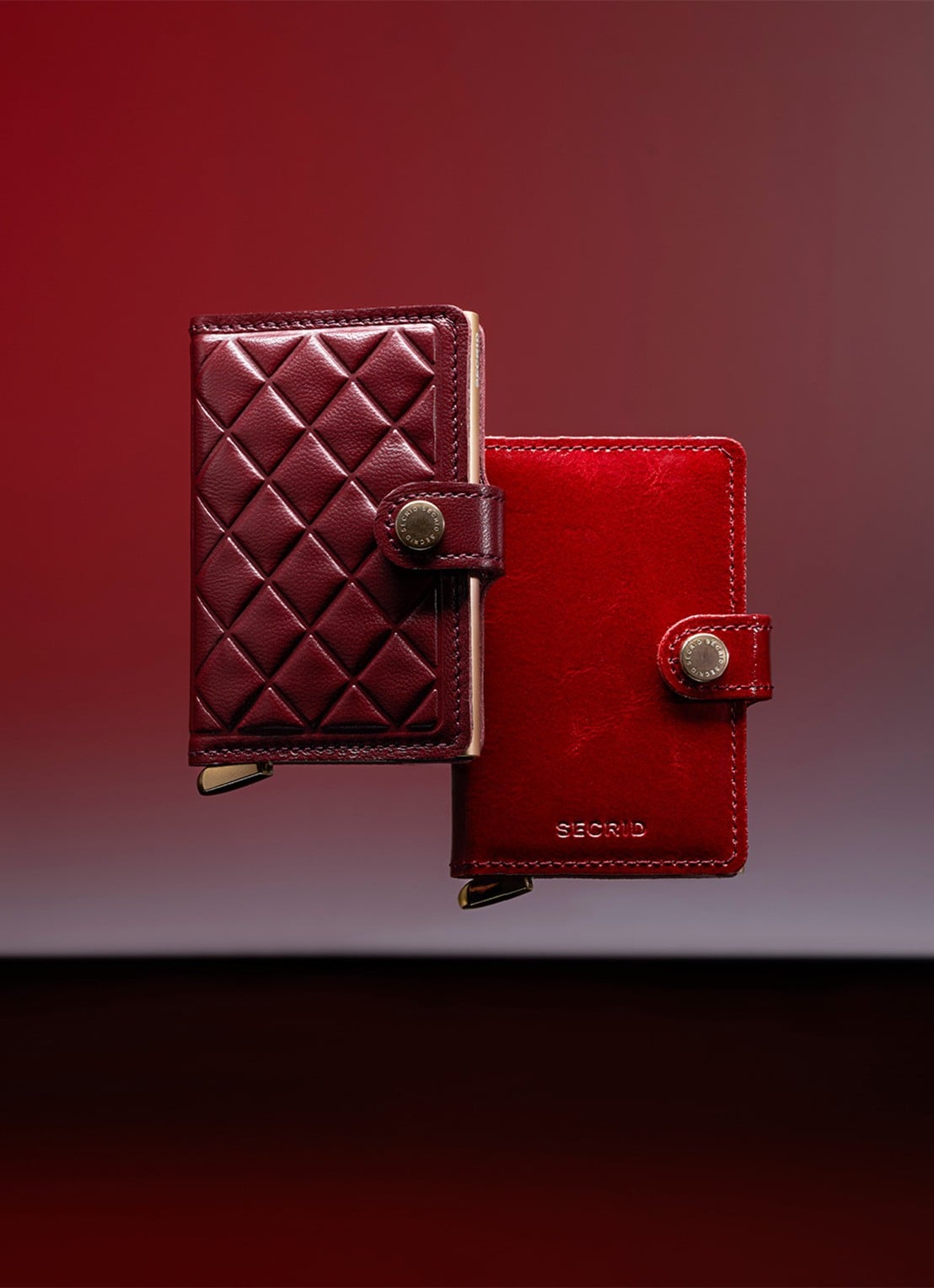 Secrid Miniwallet+ pasjeshouder van leer - detail 4 bordeauxrood