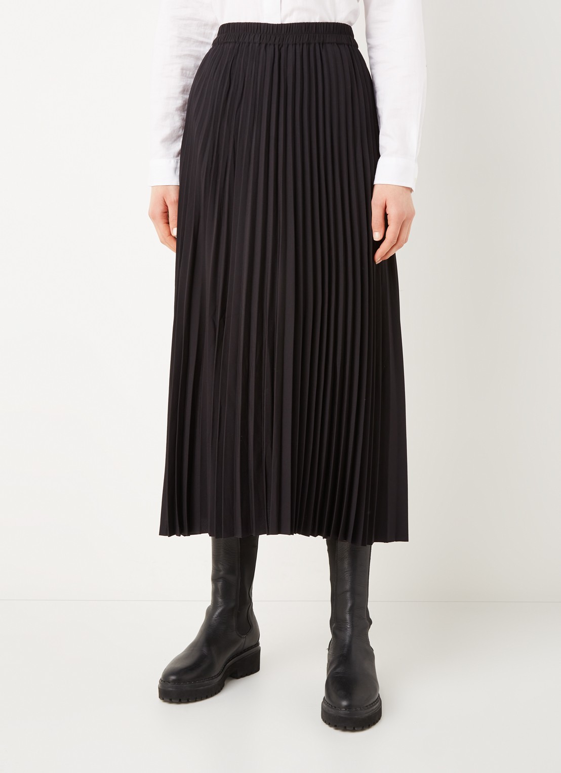 Selected Alexis midirok van crêpe met plissé - detail zwart
