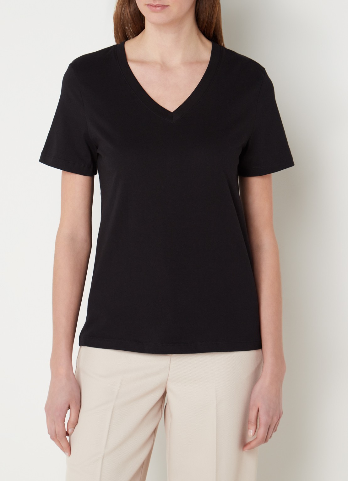 Selected Essential T-shirt van  katoen met V-hals - detail 2 zwart
