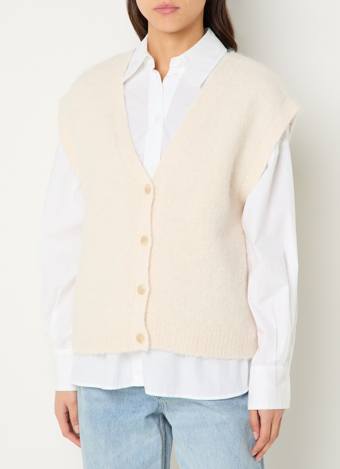 Selected Gabella grofgebreid gilet in alpaca wolblend - detail 4 creme