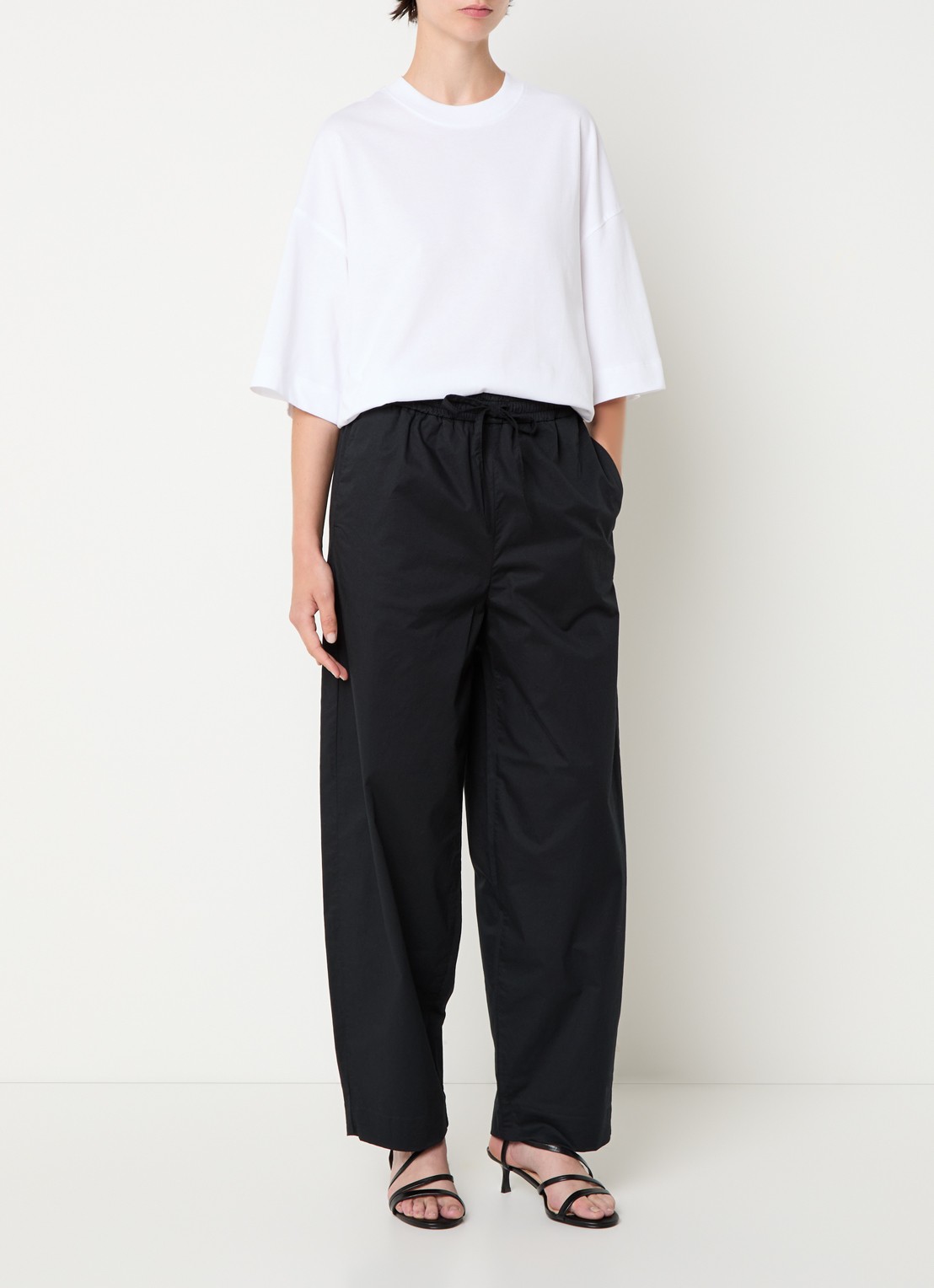 Selected Juma high waist straight fit broek in  katoenblend - voorkant 3 zwart