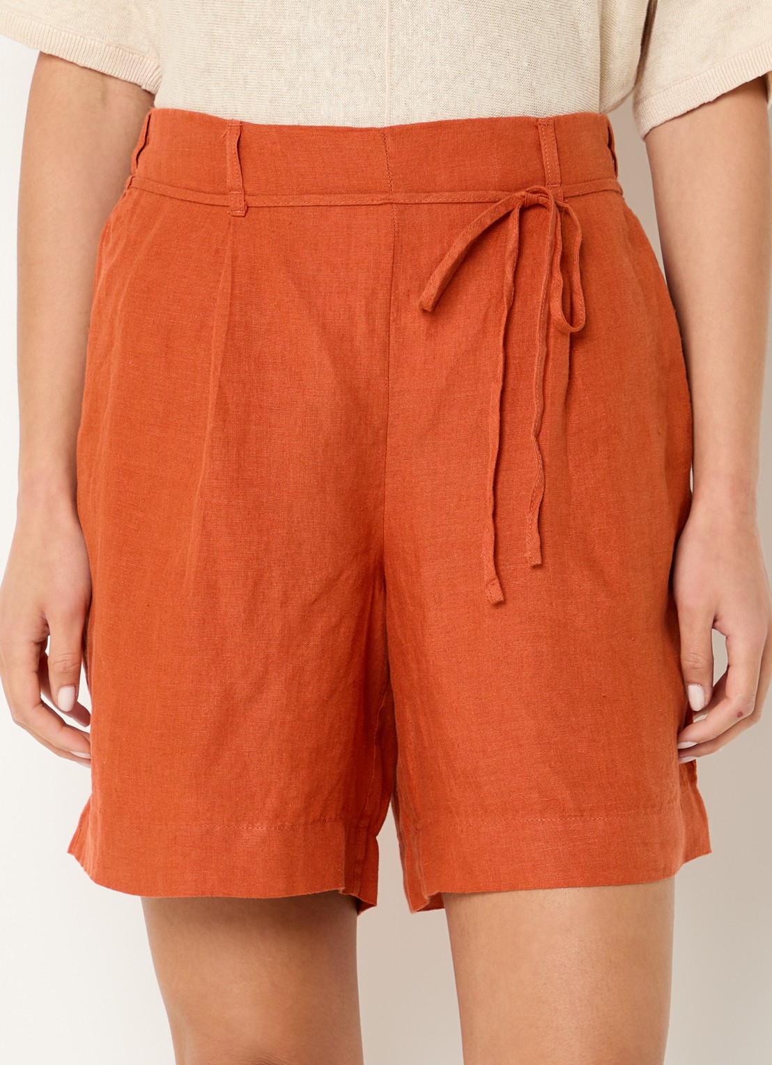 Selected Linna high waist straight fit broek van linnen - detail donkeroranje