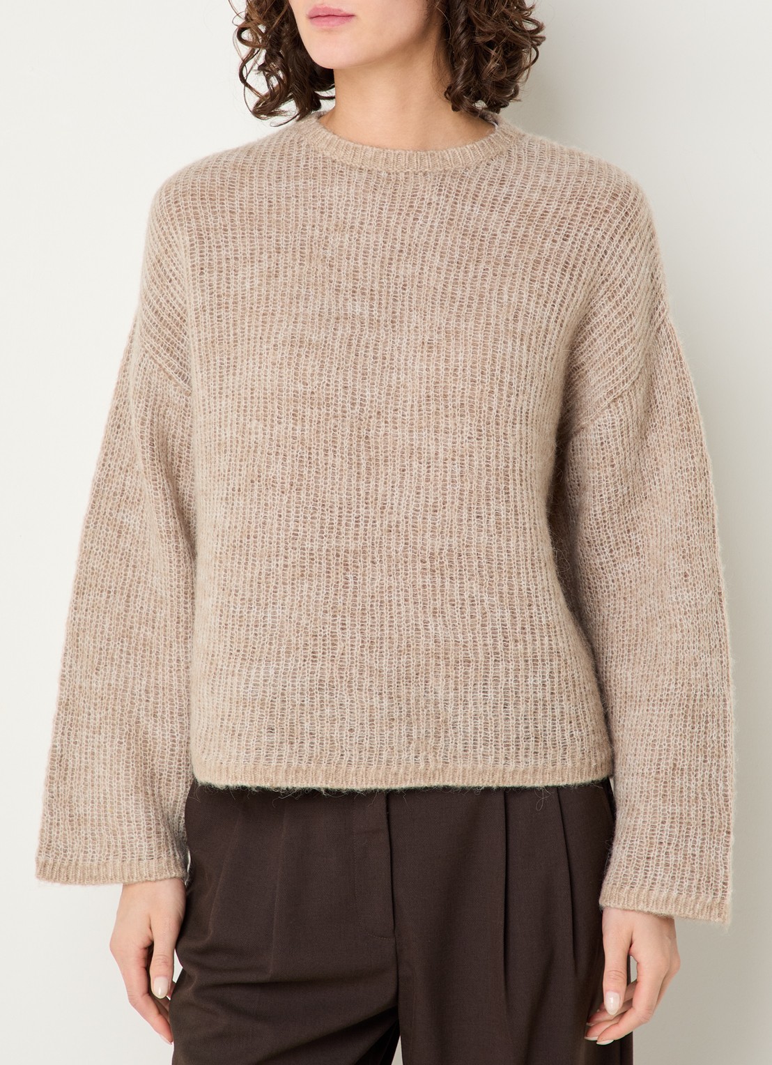 Selected Lulu grofgebreide trui in alpaca wolblend - detail 2 zand