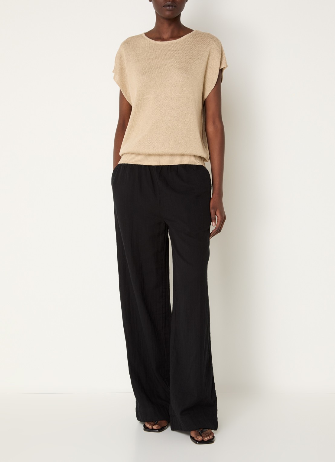 Selected Mia grofgebreide top in linnenblend met keyhole - voorkant 4 wit