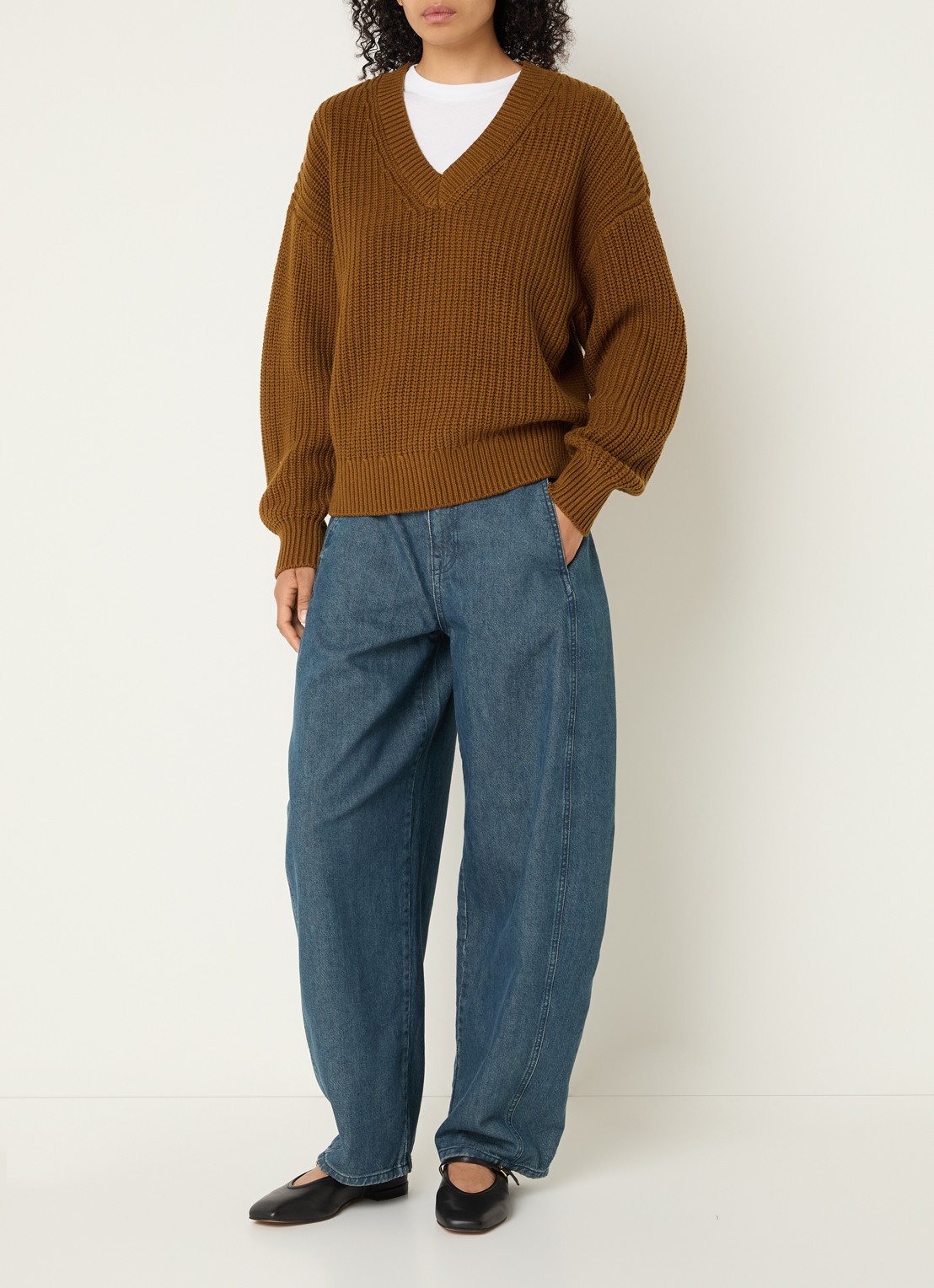Selected Selma grofgebreide trui met V-hals - voorkant 3 cognac