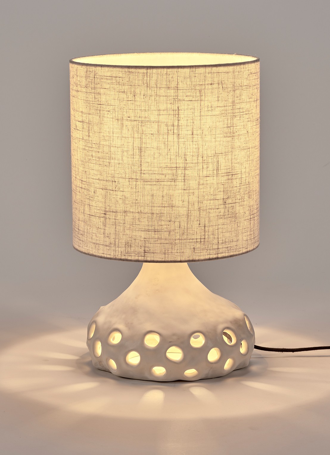 Serax Oya 01 tafellamp Ø 25 cm - voorkant 4 beige