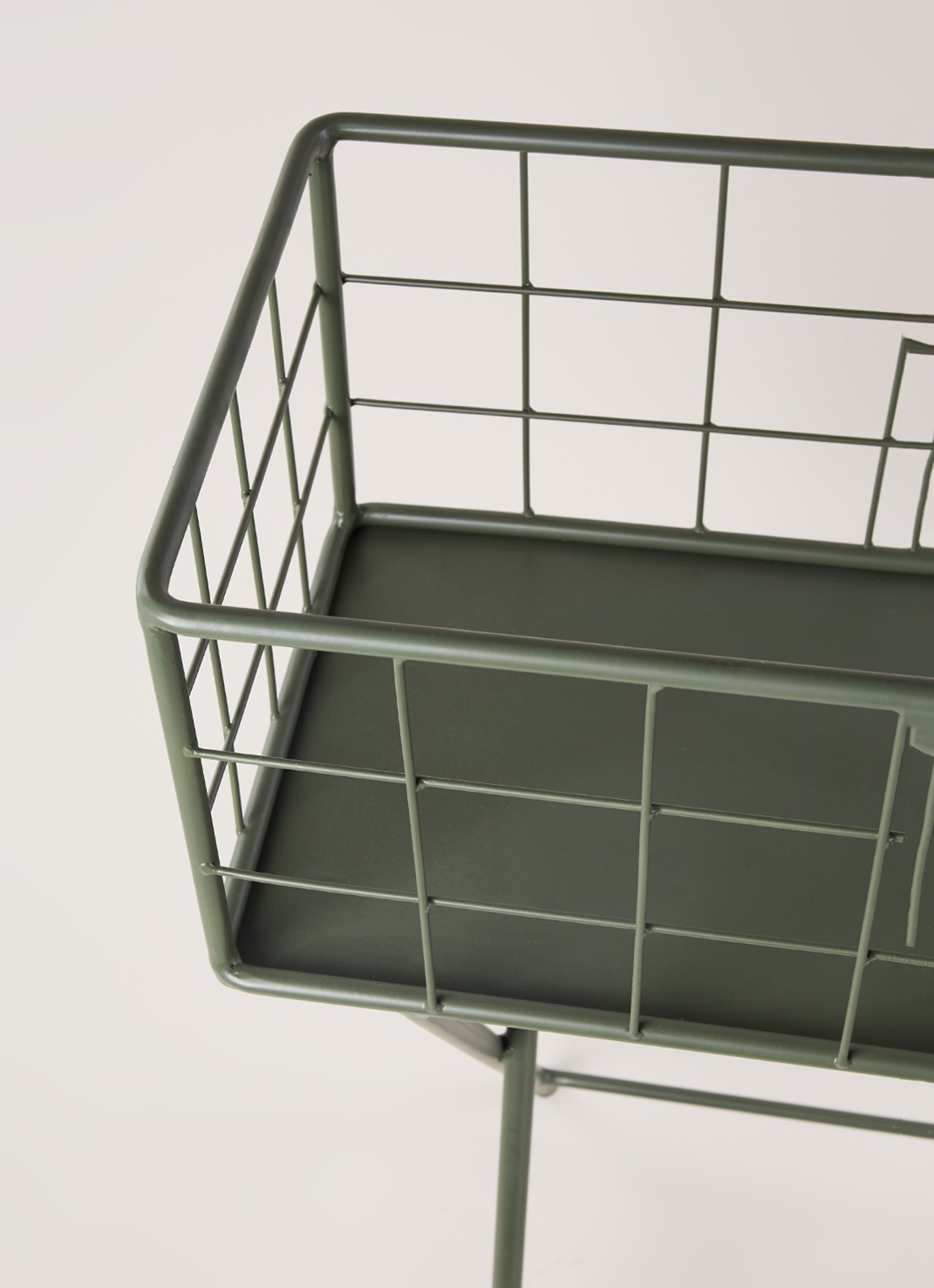 Serax Plantenstandaard voor binnen - 78 cm - detail 3 legergroen