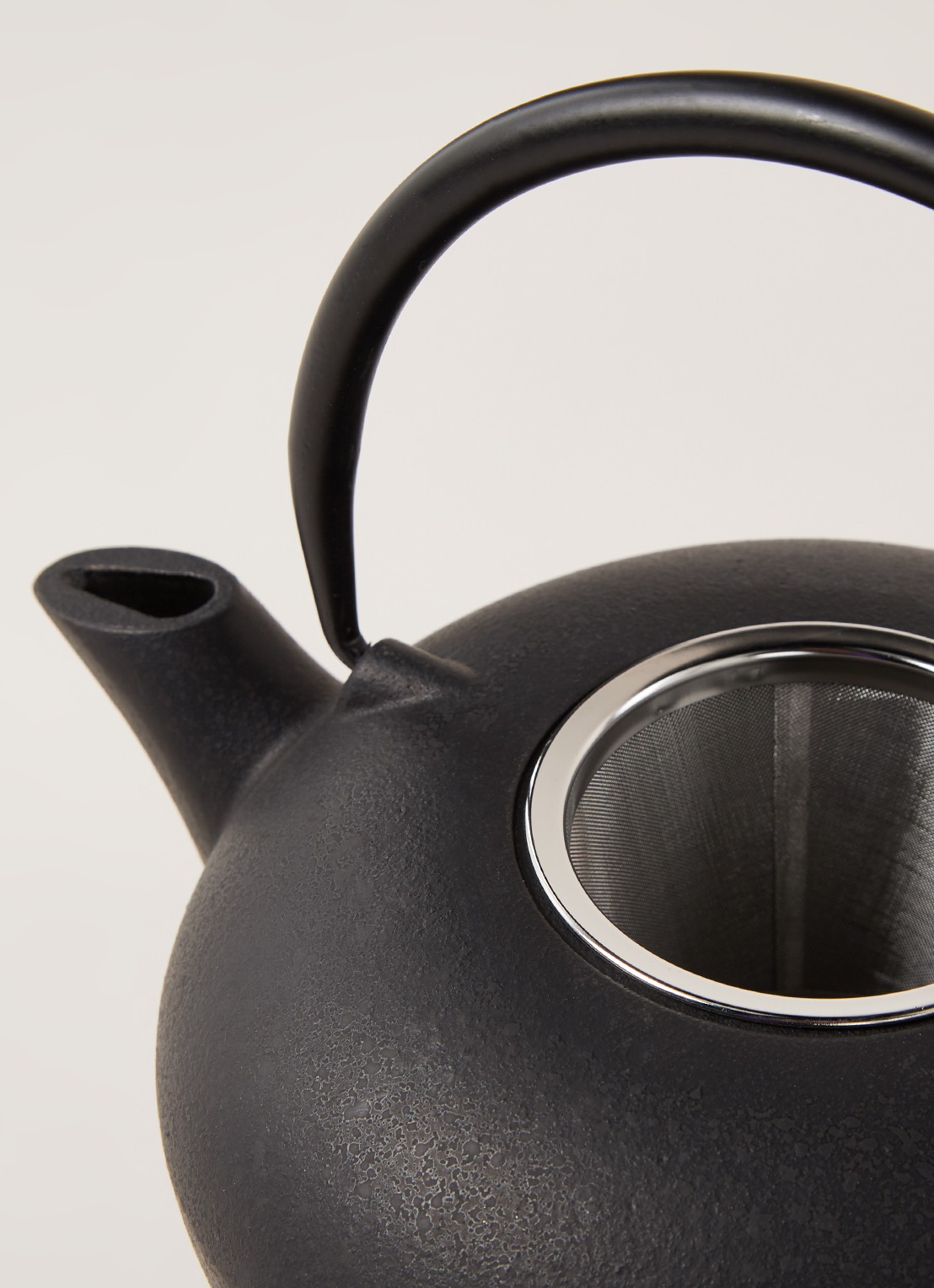 Serax Pure theepot 1 liter - detail zwart