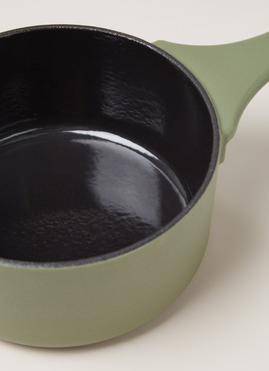 Serax Surface sauspan 17 cm - detail 3 legergroen
