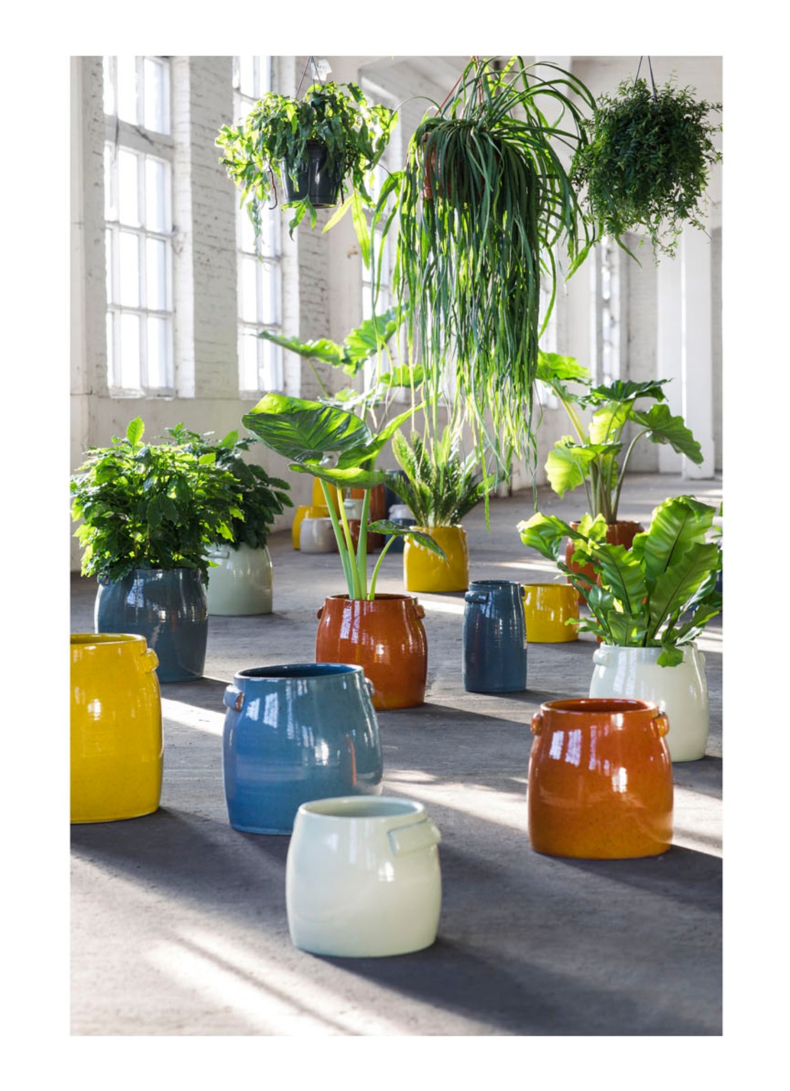 Serax Tabor S bloempot voor binnen Ø22 cm - voorkant 3 orange