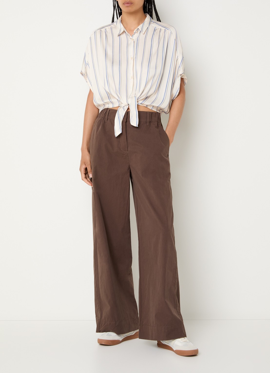 Sessùn Alfancy cropped blouse met gestrikt detail - voorkant 2 gebroken wit