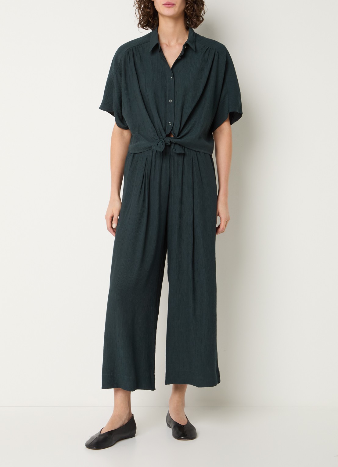 Sessùn Alfassa cropped blouse van  crêpe met geknoopt detail - voorkant 3 petrol