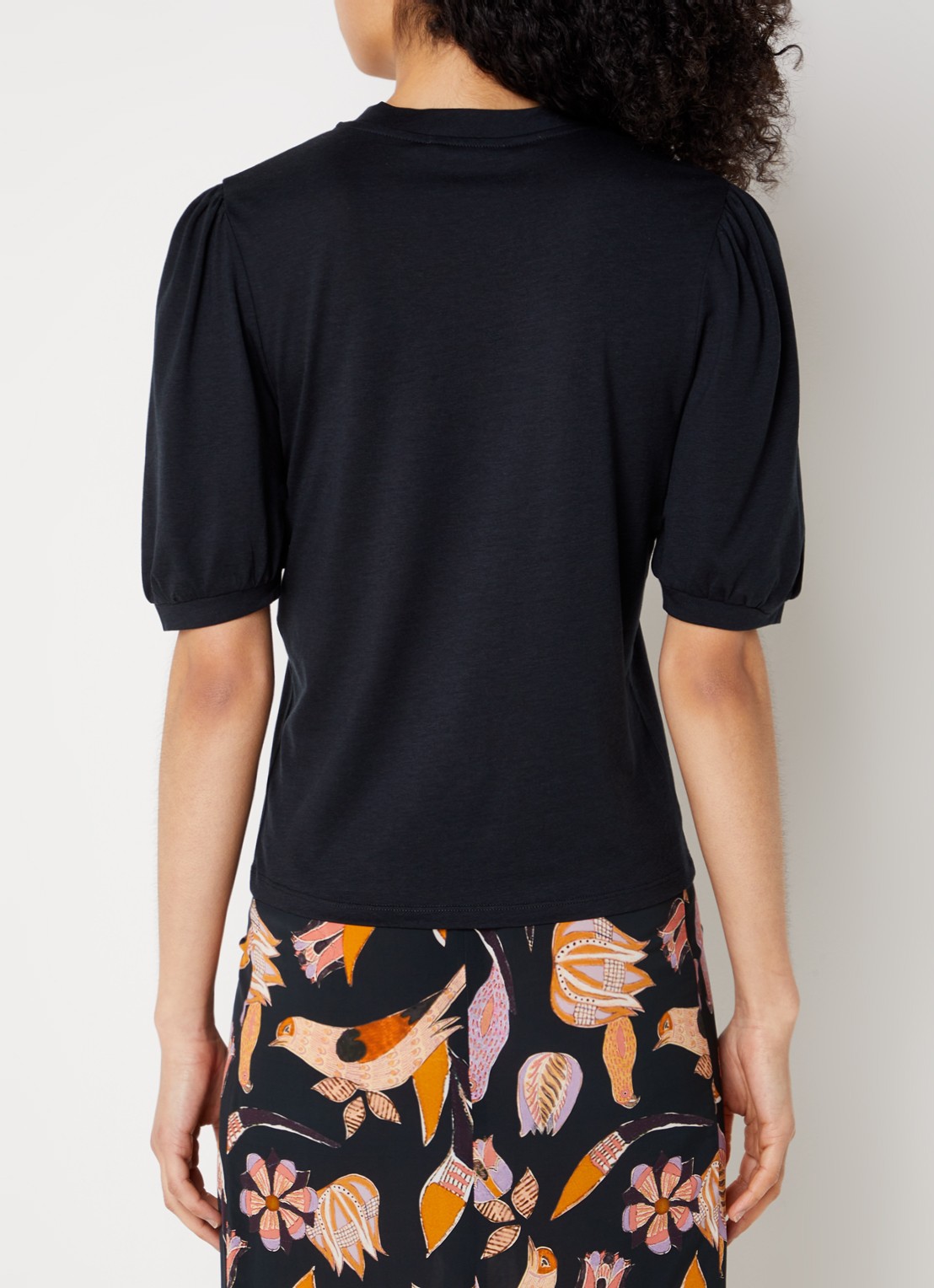 Sessùn Amelando T-shirt  met pofmouw - achterkant zwart