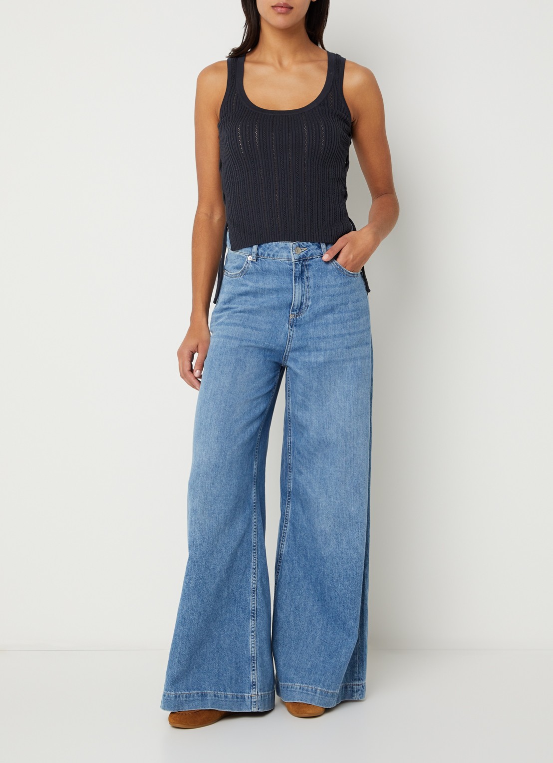 Sessùn Ayrson tanktop met opengewerkt dessin - voorkant 2 indigo