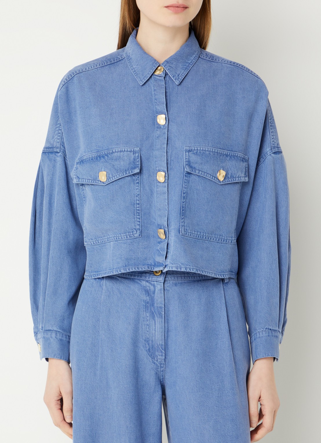 Sessùn Balanca cropped blouse van chambray met borstzakken - detail 4 indigo