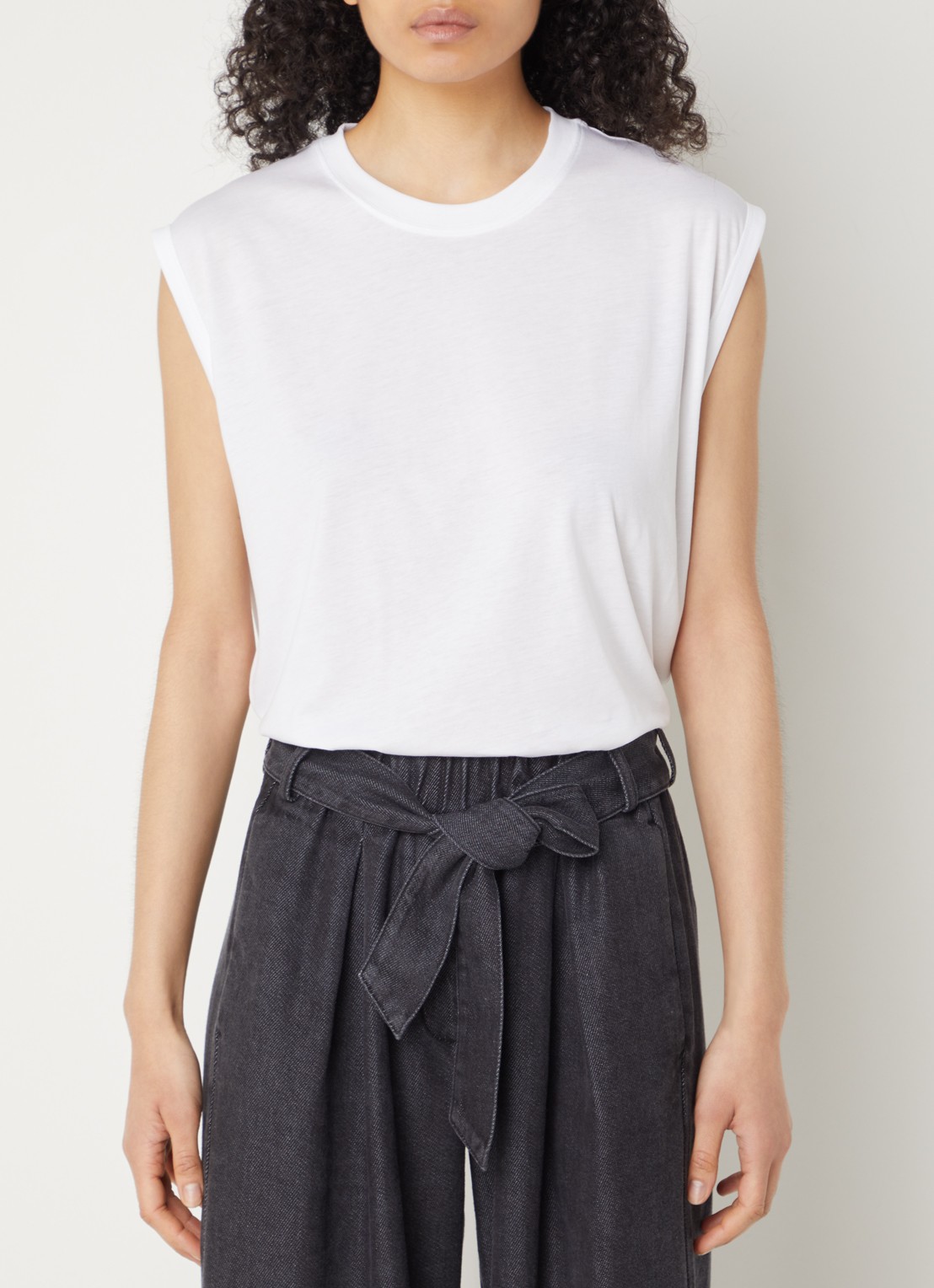 Sessùn Deedo mouwloze top  met stretch - detail 3 wit
