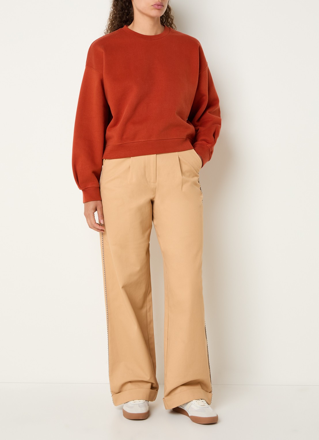 Sessùn Inea sweater met ronde hals - voorkant 2 steenrood