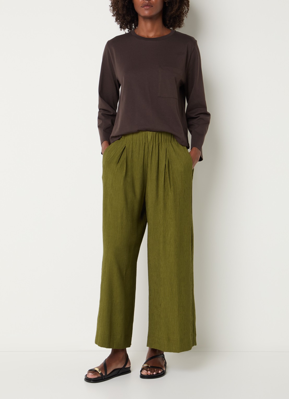 Sessùn Isla Minima culottes van crêpe  - voorkant 2 mosgroen