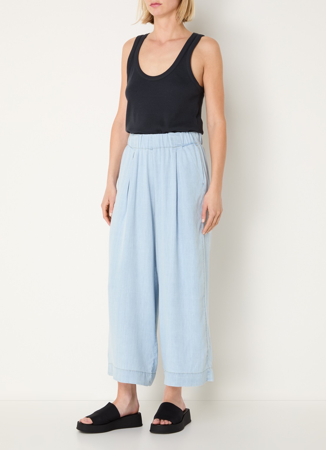 Sessùn Islanim high waist cropped broek van chambray - voorkant 3 lichtblauw