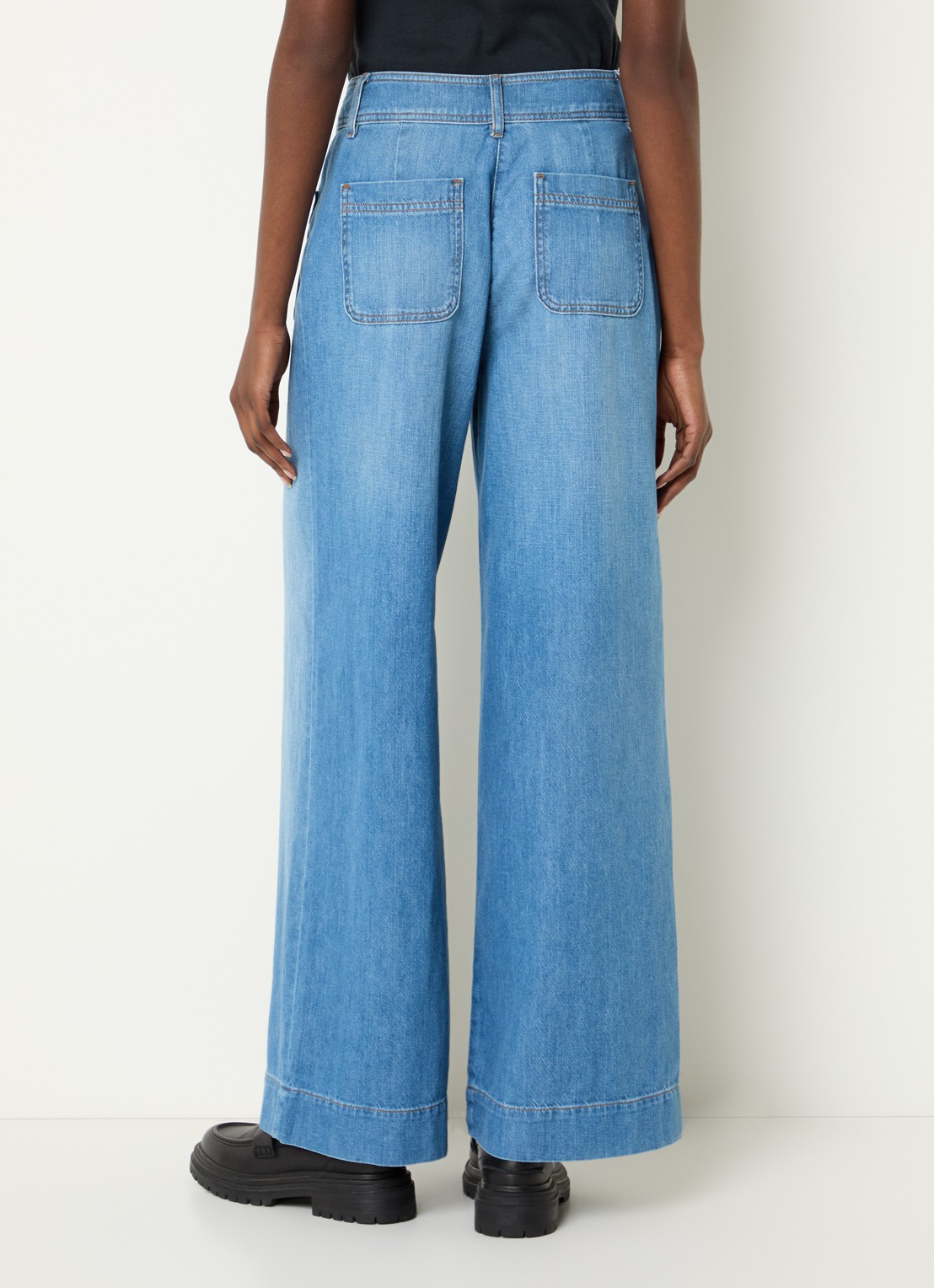 Sessùn Manha high waist loose fit jeans met medium wassing - achterkant indigo