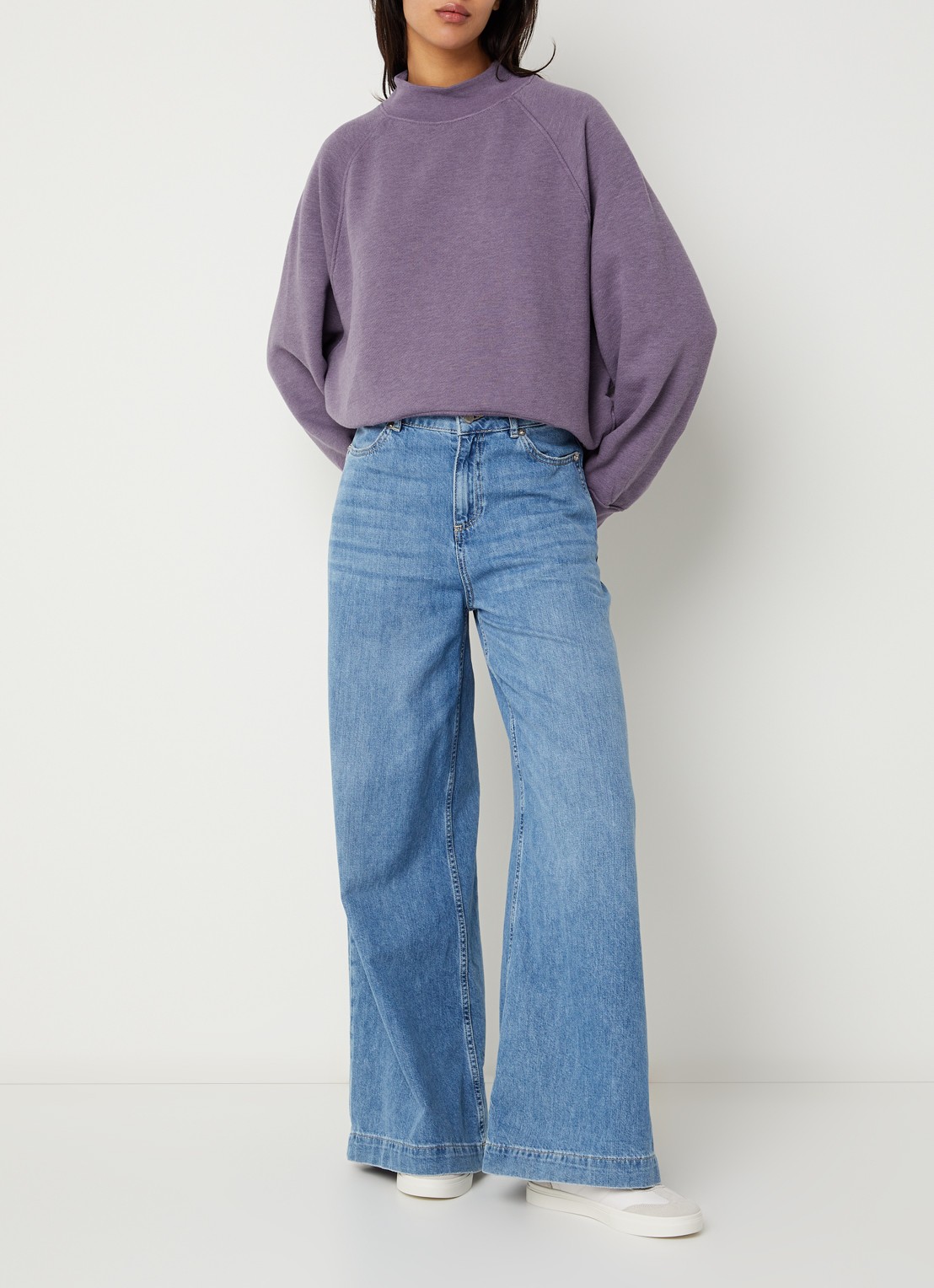 Sessùn Oliveira sweater met opstaande kraag - voorkant 3 lichtpaars