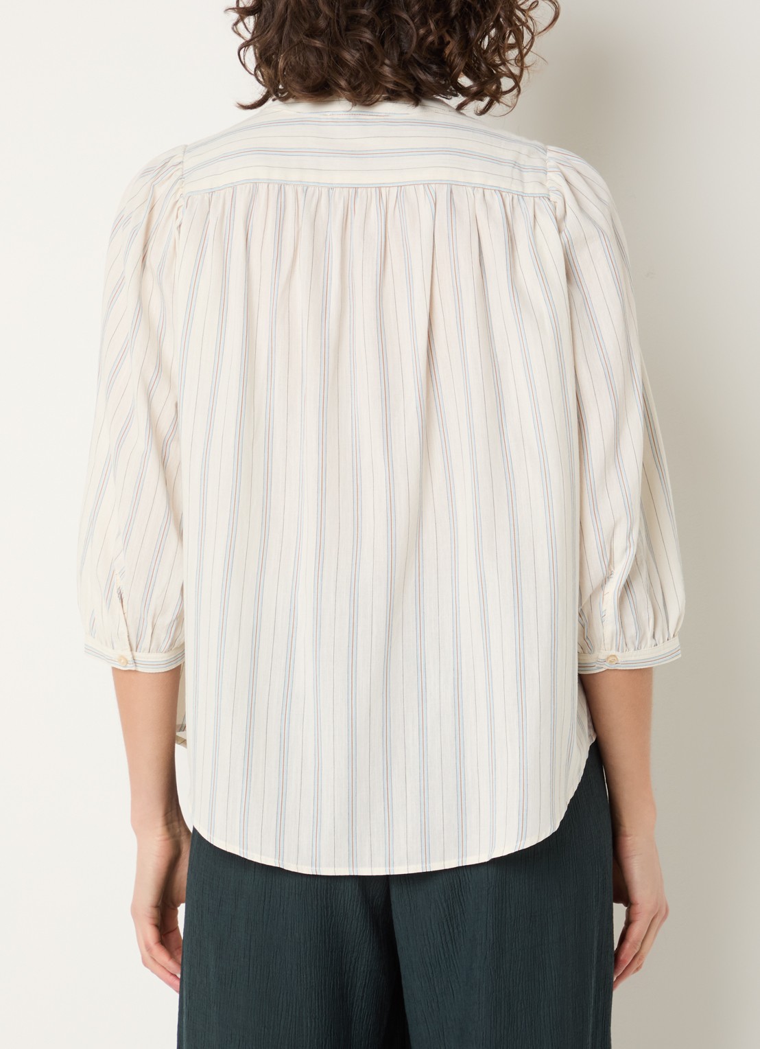 Sessùn View blouse met streepprint - achterkant 3 vanillegeel