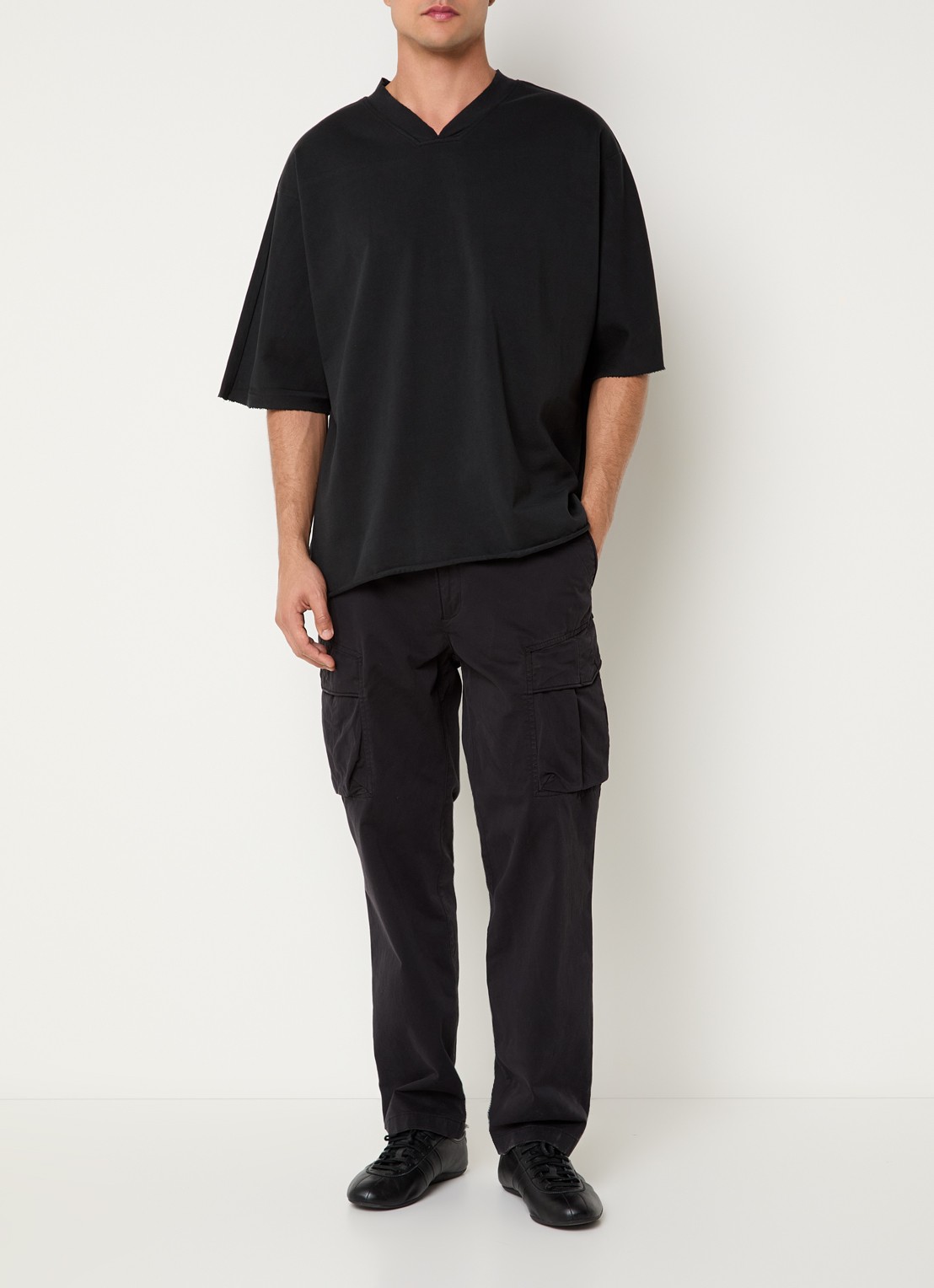 Seventh Kimono T-shirt met V-hals - voorkant 2 zwart