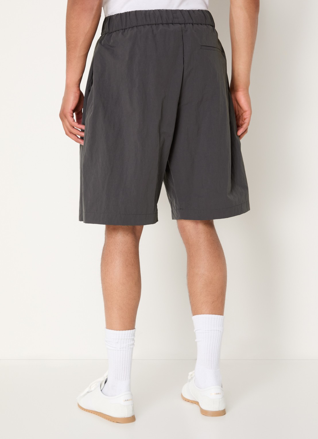 Seventh Orb wide fit korte broek met trekkoord - achterkant antraciet