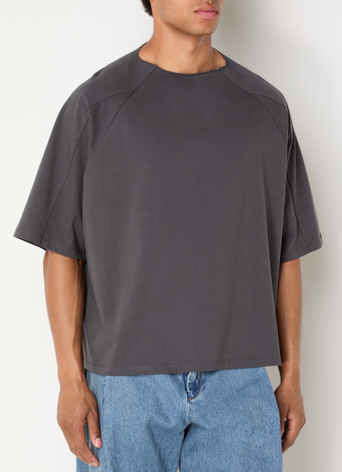 Seventh T-shirt met ronde hals - detail antraciet