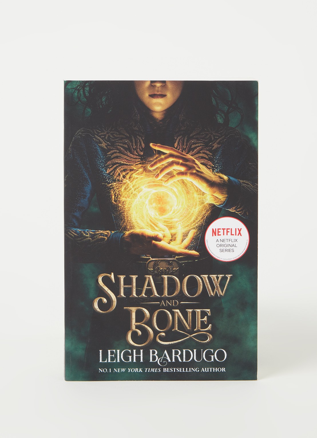 Shadow and bone (01): shadow and bone tv tie-in - voorkant 2 undefined