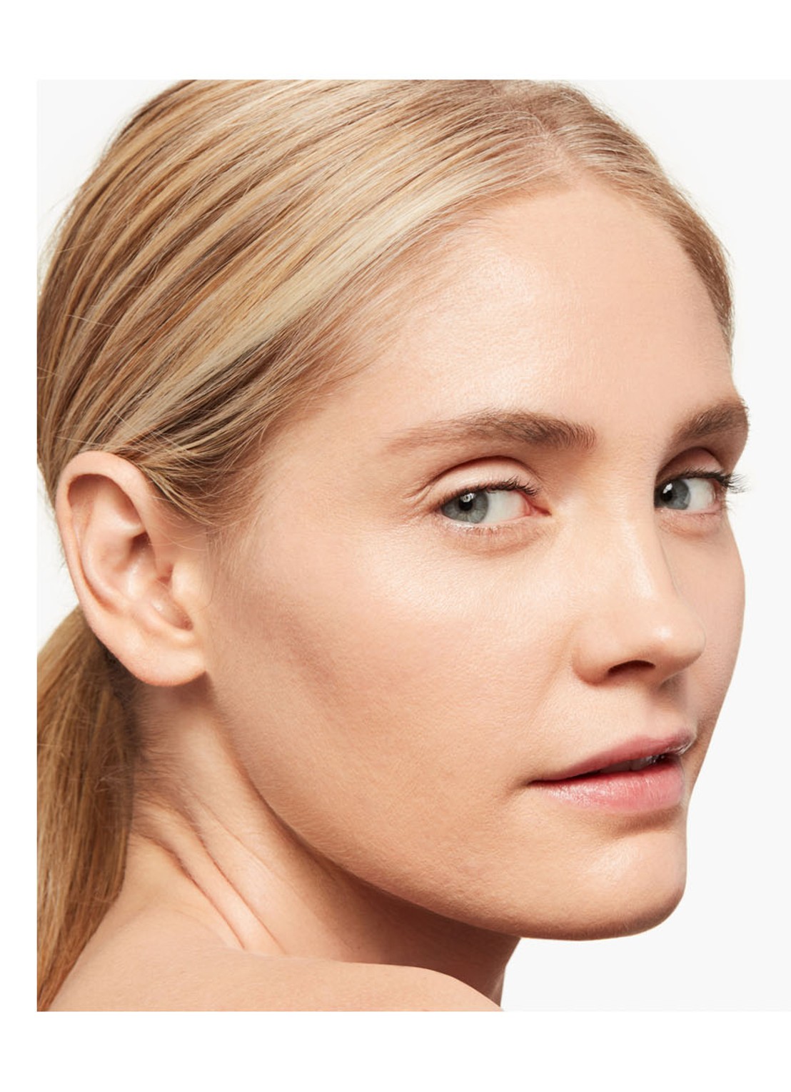 Shiseido Synchro Skin Radiant Lifting - vloeibare foundation - detail 5 240 quartz
