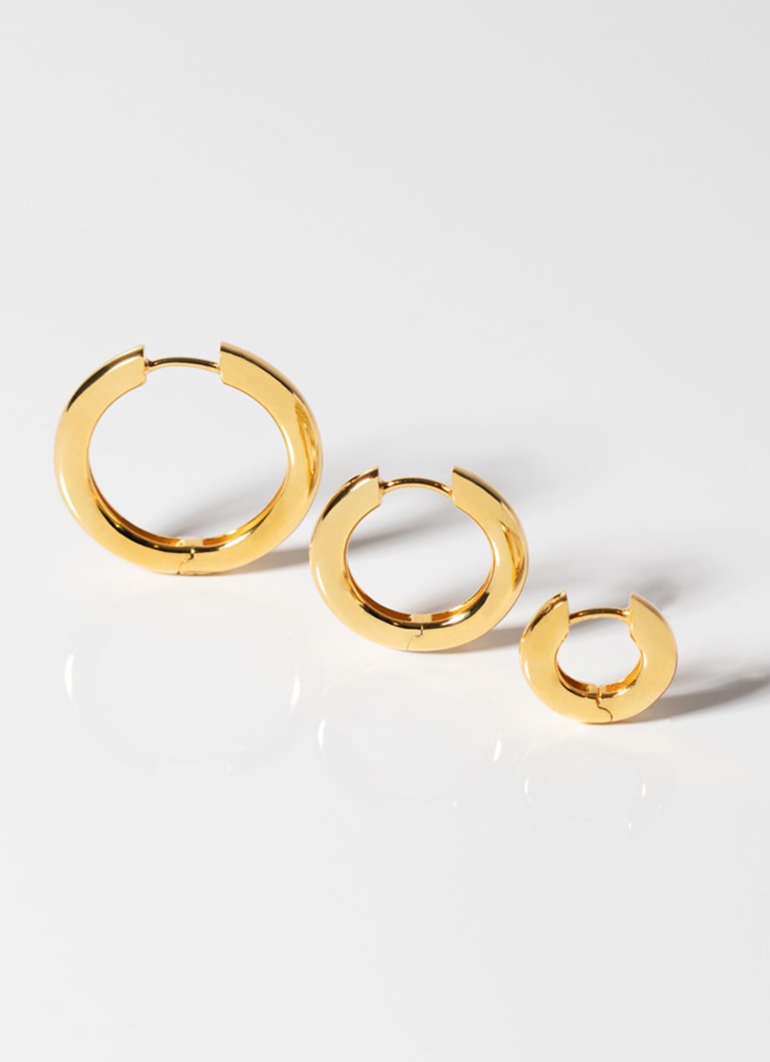 Sif Jakobs Carrara Pianura Grande oorringen verguld  - detail 3 goud