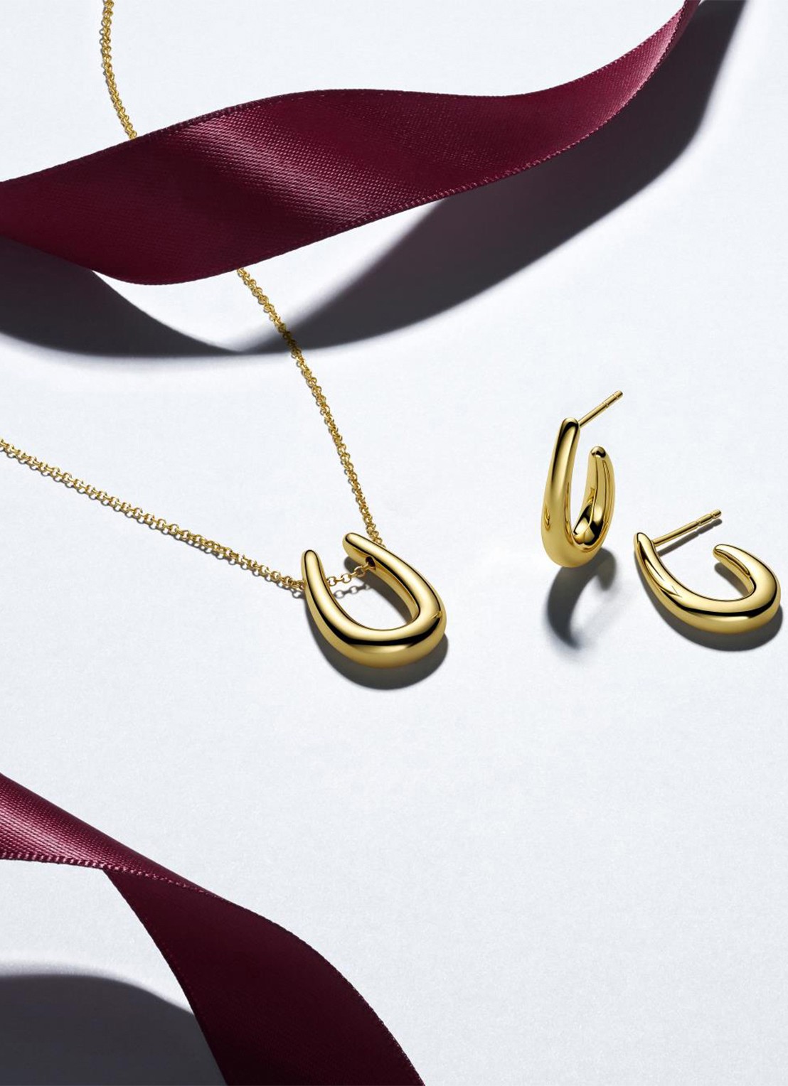 Sif Jakobs Goccia Pianura oorstekers verguld - detail 2 goud