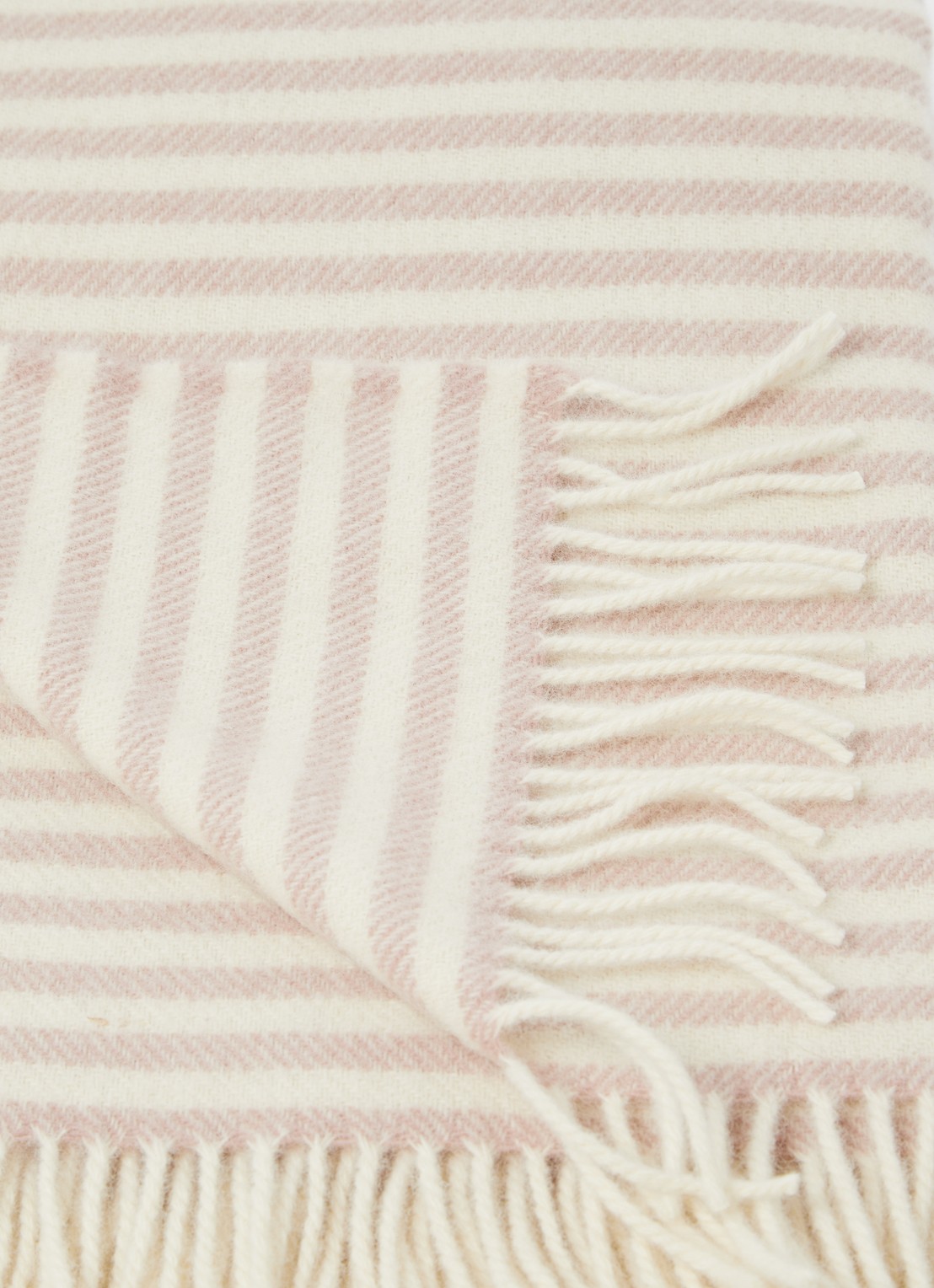 Silkeborg Uldspinderi Bogø plaid van wol 140 x 240 cm - detail oudroze
