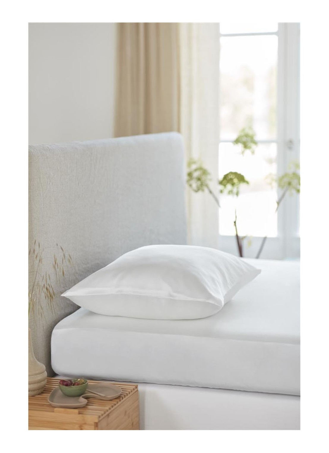 Silvana Silky Beauty pillowcase - kussensloop van moerbei zijde  - voorkant 2 gebroken wit