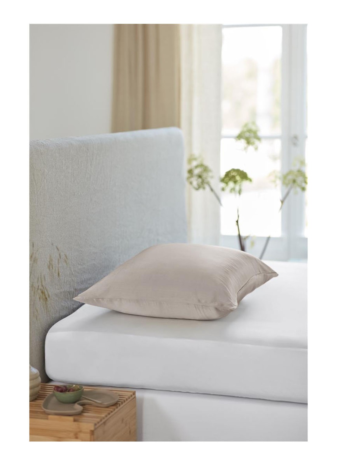 Silvana Silky Beauty pillowcase - kussensloop van moerbei zijde  - voorkant 2 zand