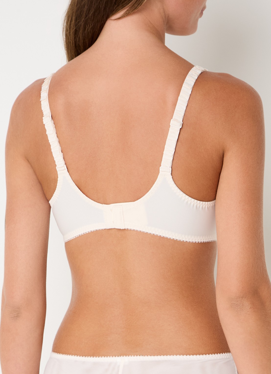 Simone Pérèle Intrigue beugel bh van mesh met borduring - achterkant 5 lichtroze