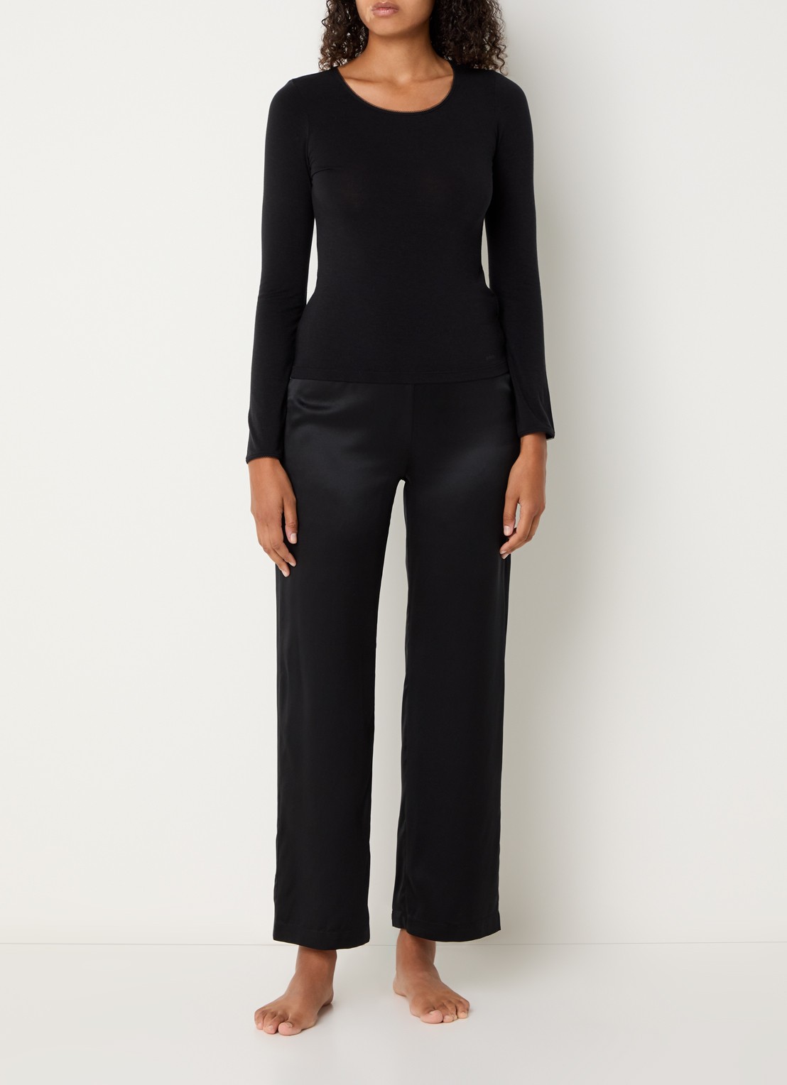 Simone Pérèle Love Me straight fit pyjamabroek van zijde - voorkant 2 zwart