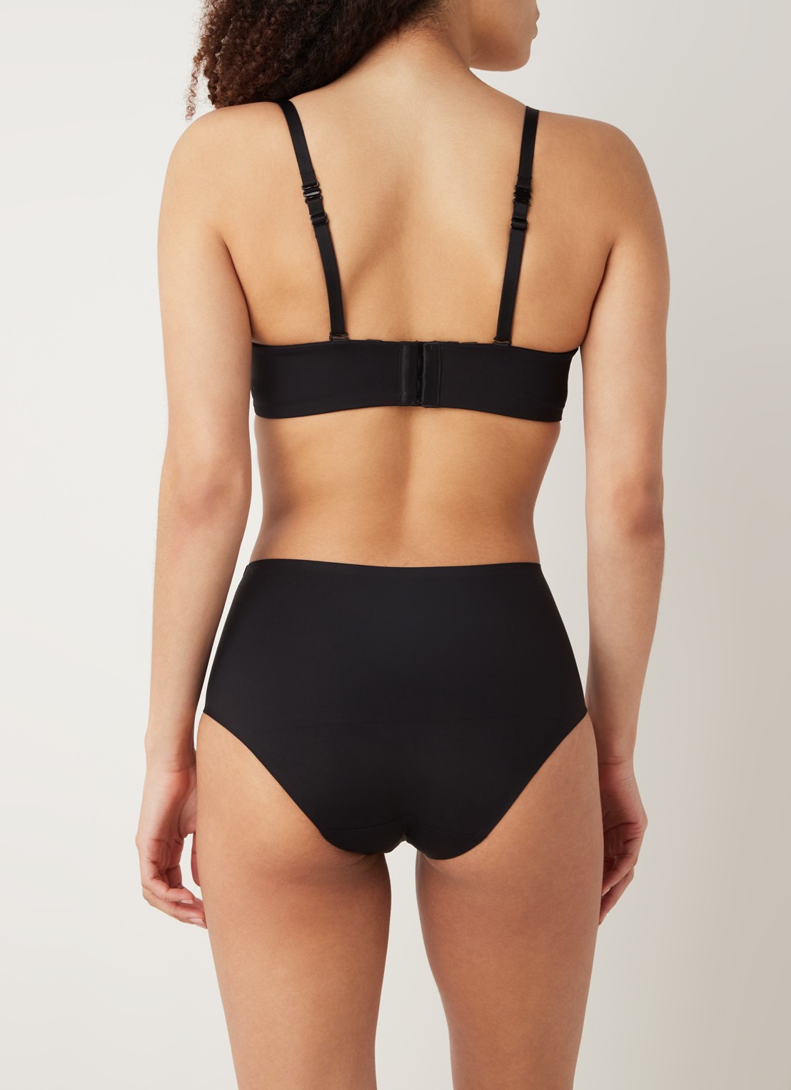 Simone Pérèle Naadloze strapless bh met uitneembare push-up en afneembare bandjes - achterkant 4 zwart