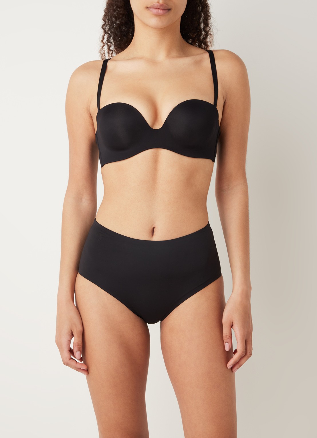 Simone Pérèle Naadloze strapless bh met uitneembare push-up en afneembare bandjes - voorkant 2 zwart