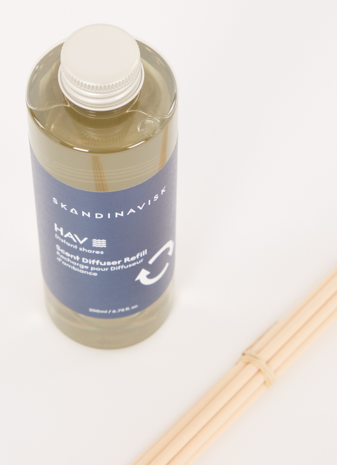 Skandinavisk HAV navulling voor geurstokjes 200 ml - voorkant 2 donkerblauw